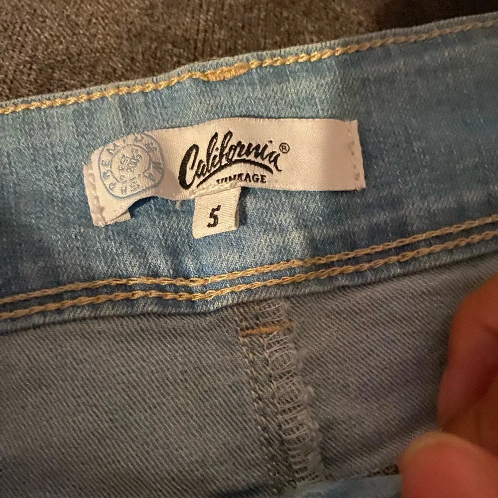 Jean shorts - Picture 2 of 3